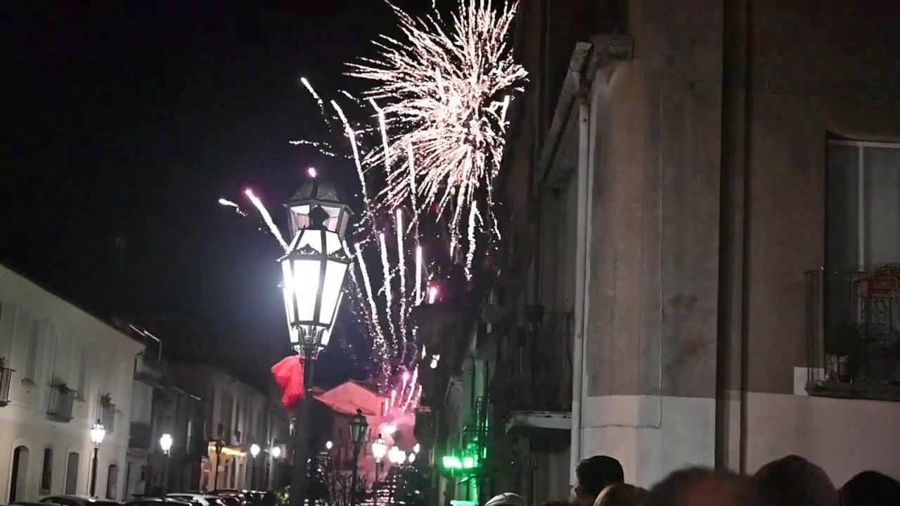 Girifalco SAN ROCCO. Festa di L'AZATA 2026.Sosta sul sagrato e spettacolo Pirotecnico. 3/4