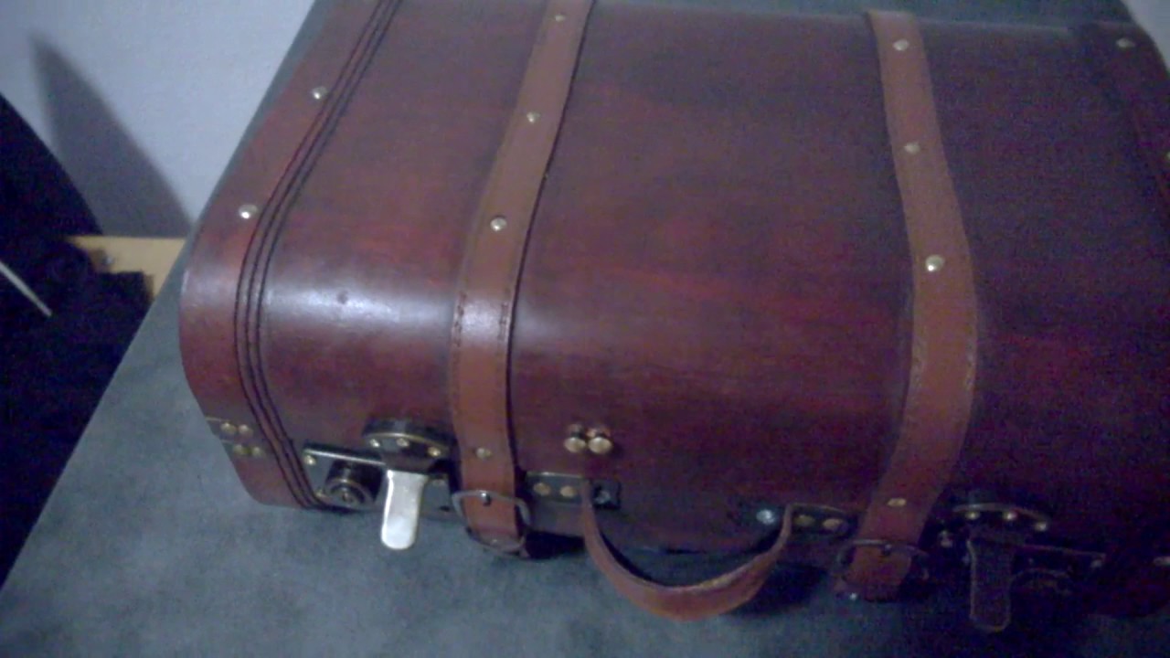 Newt Scamander's Magic Suitcase - Fantastic Beast