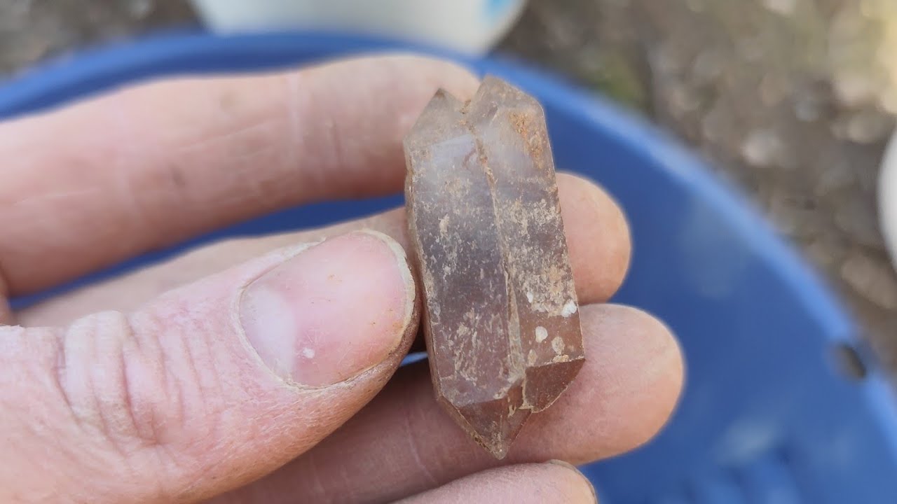 Meeting new friends and mining some amazing crystals in the hills of Eldorado