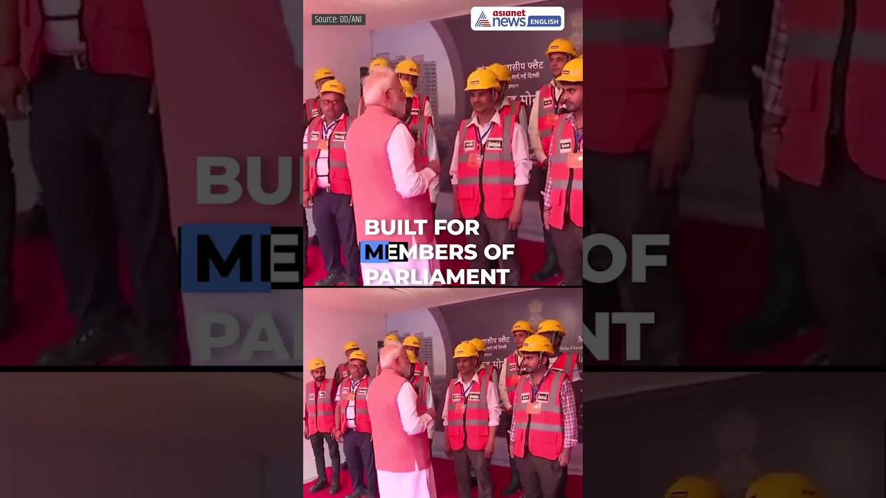 PM Modi Meets Workers Behind New MP Flats in Delhi