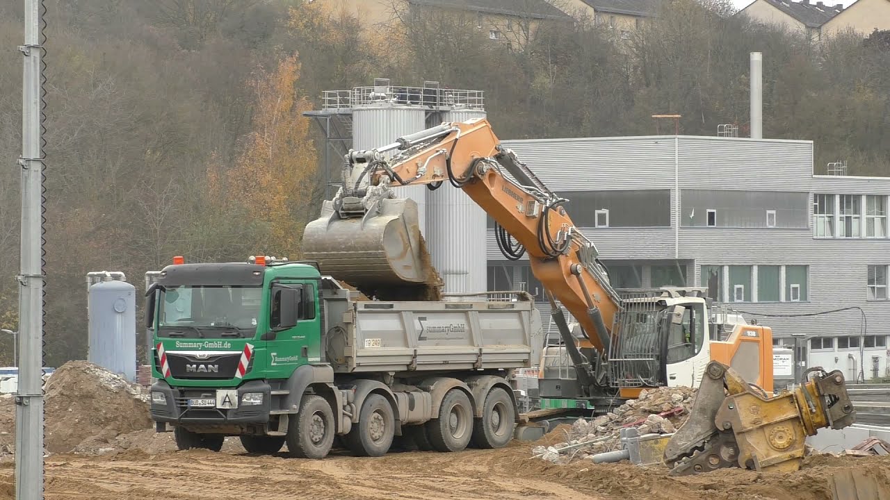Salzbachtalbrücke, Aufräumarbeiten nach der Sprengung - Teil 2