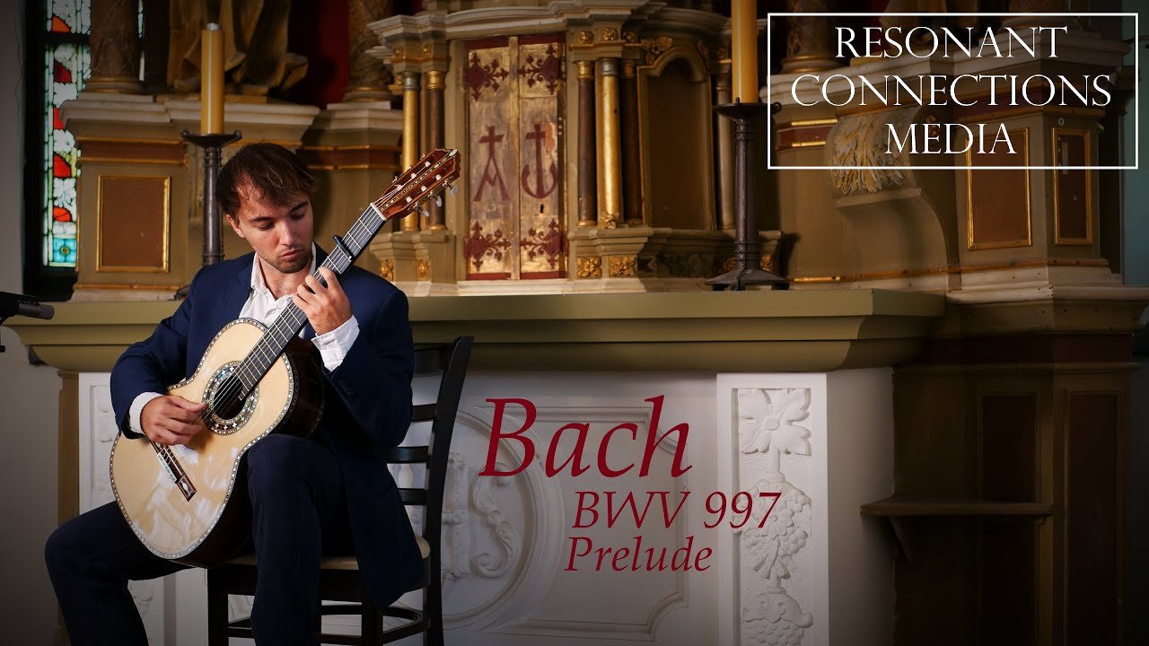 Prelude (BWV 997) by Johann Sebastian Bach played by Matej Berlot