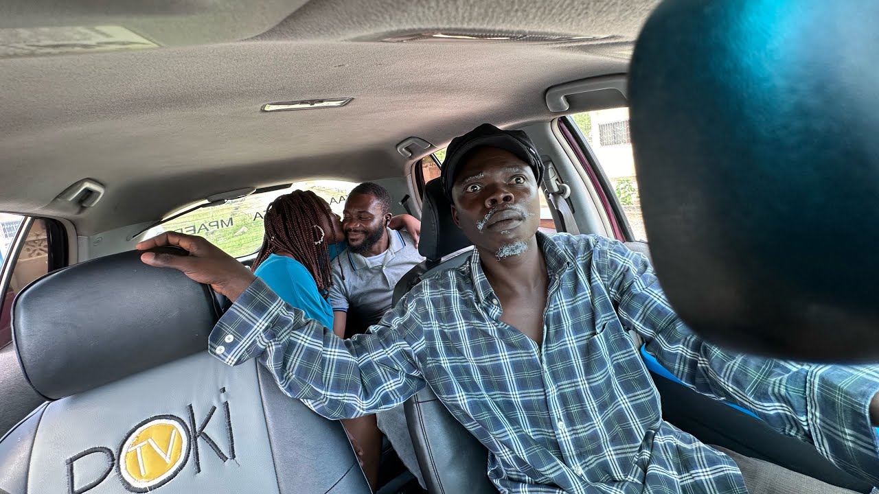 What is happening at the back of the car? 😳