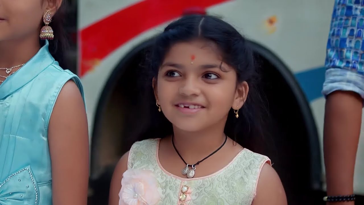 Oohalu Gusagusalade - Full Ep - 805 - Abhiram, Vasundhara, Suseel - Zee Telugu
