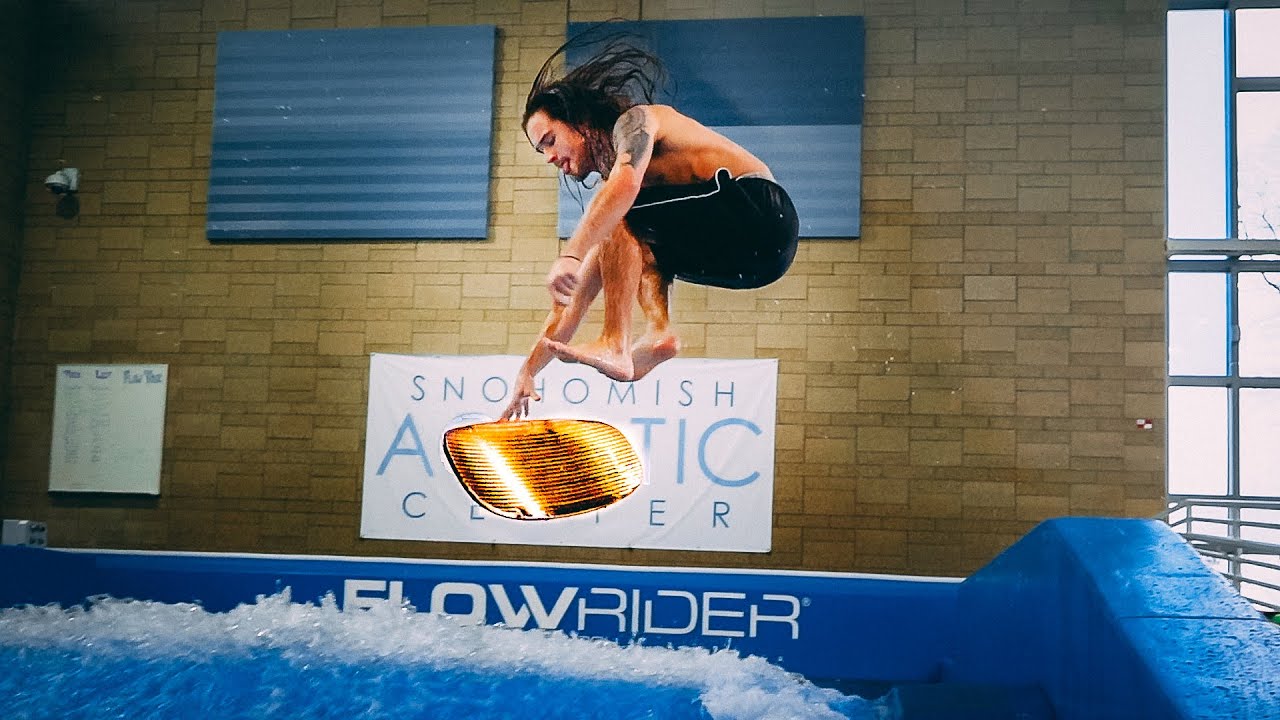 Flowboarding with Champion Flowrider Scott Callens (HE SHREDS!)
