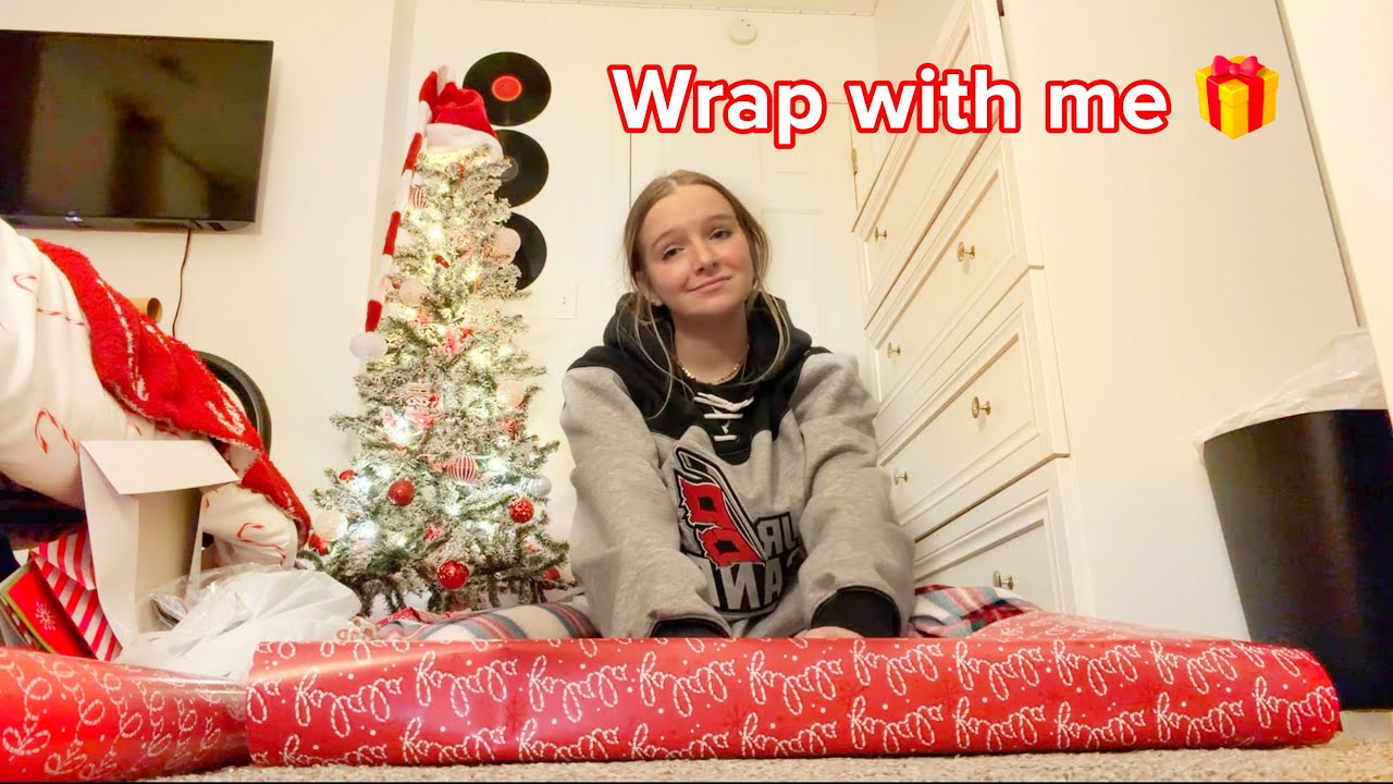 Упаковка подарков на Рождество 🎄🤍 VLOGMAS, День 18 | Брайли Энн