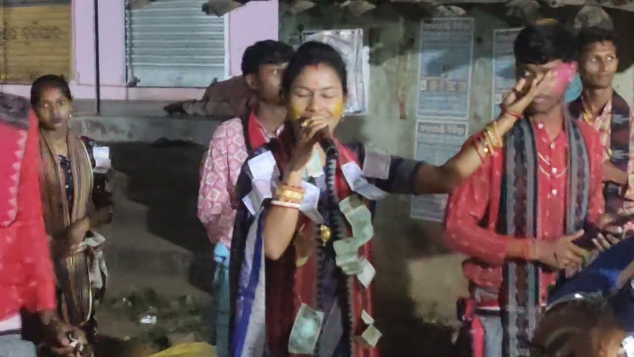 ଯୁଯୁମୁରା ରେ ଉଦଣ୍ଡ କୀର୍ତ୍ତନ ପରିବେଷଣ ସୁନ୍ଦର କଣ୍ଠରେ ଗୀତ