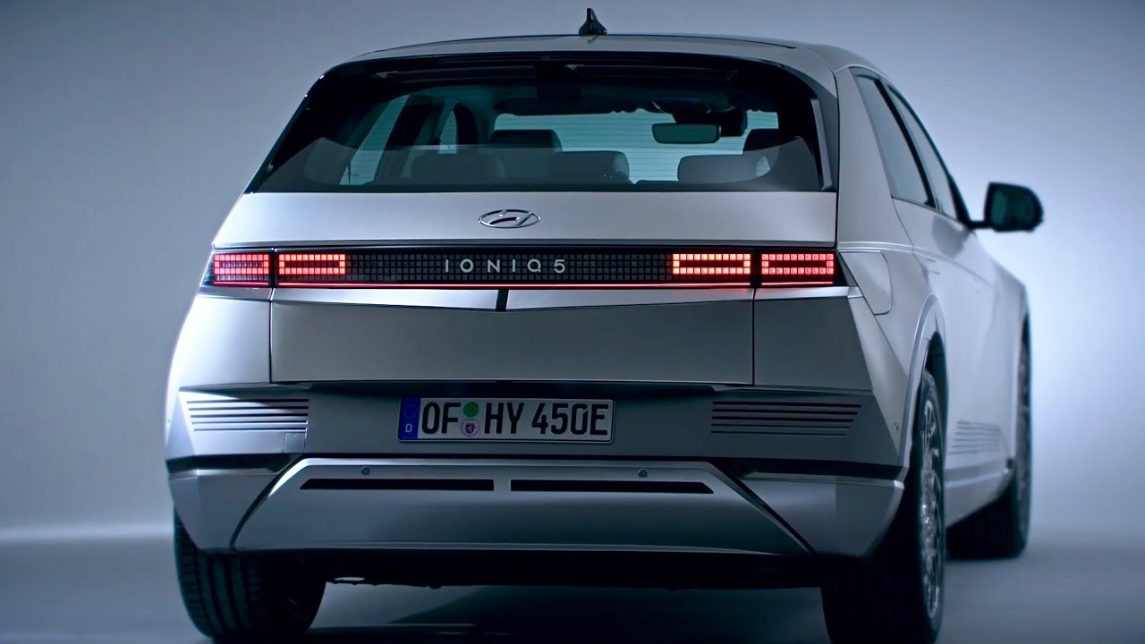 Новый Hyundai IONIQ 5 (2021) - Сумасшедшие светодиодные фонари, окружающее освещение