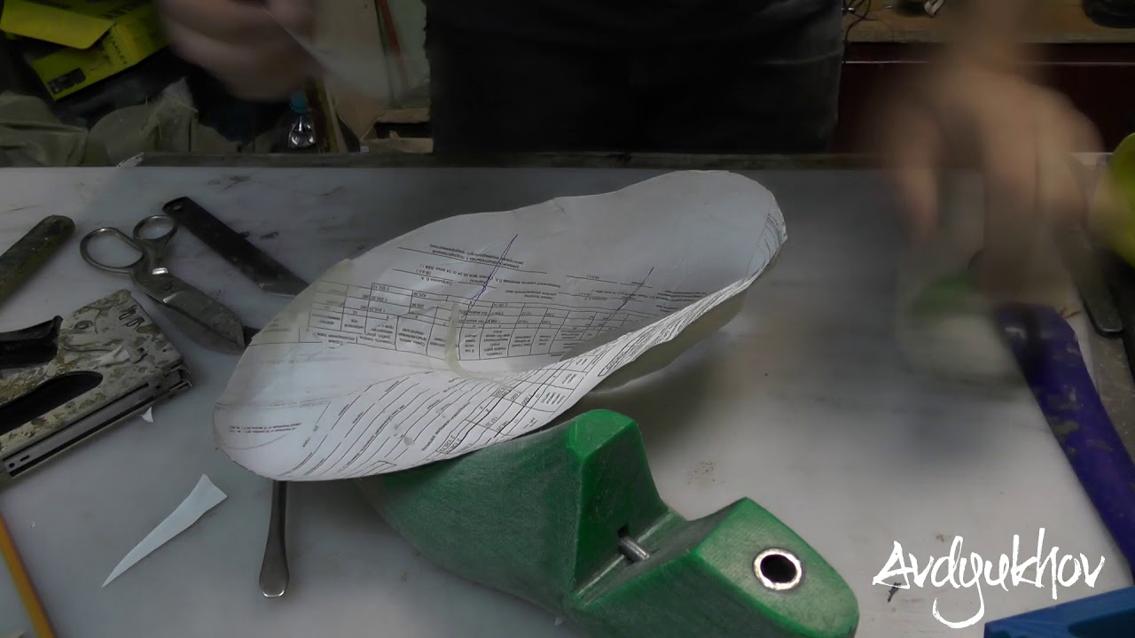 Моделирование обуви: макетный метод / Shoe pattern making: layout method