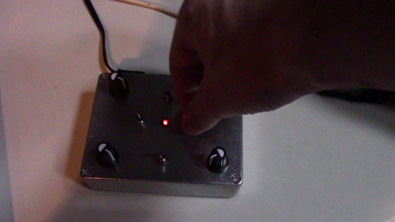 Hadron Collider dual oscillator noise device
