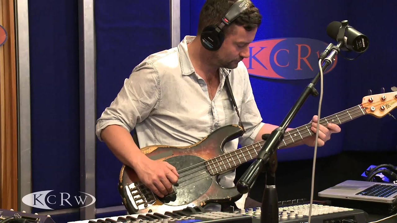 Bonobo performing 