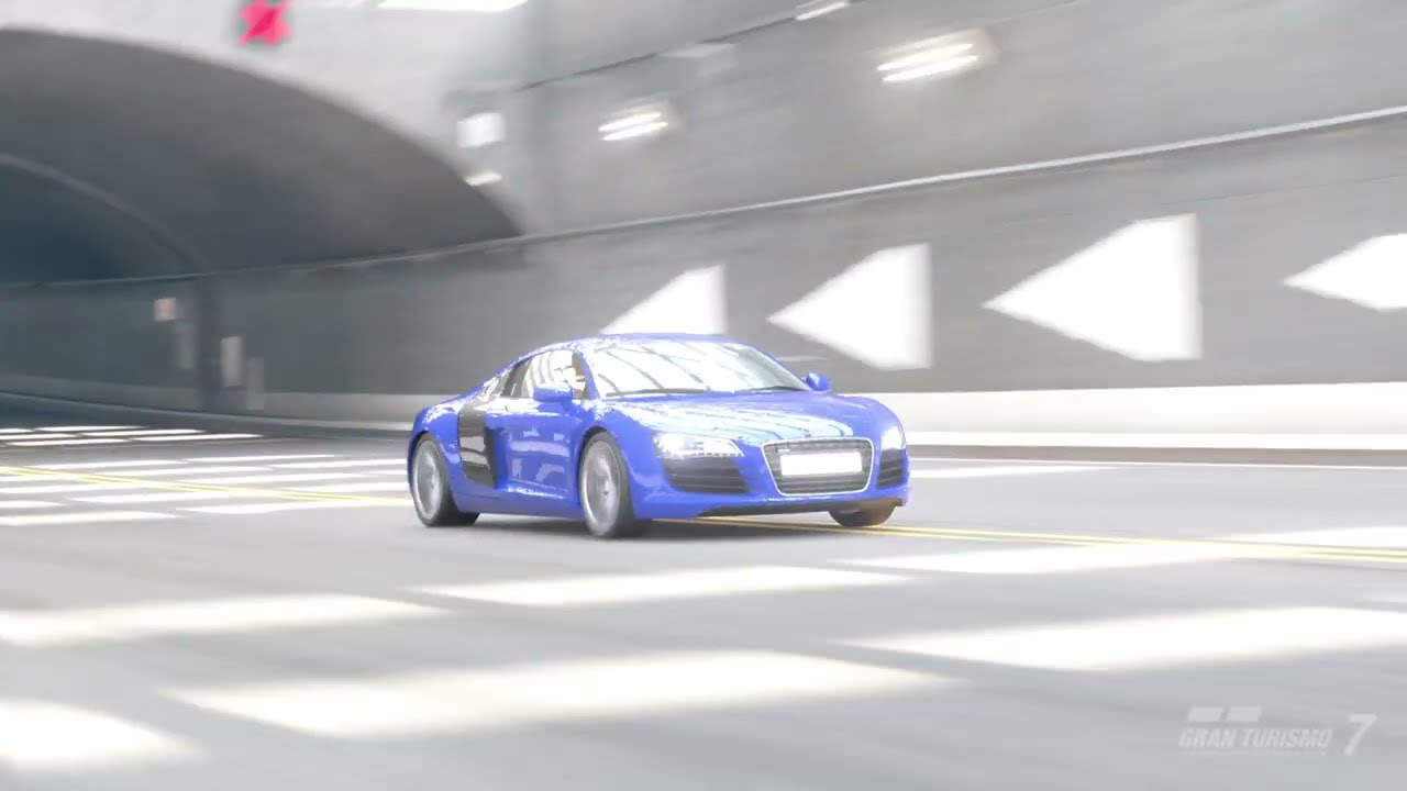 Audi R8 V8 race exhaust tunnel sound