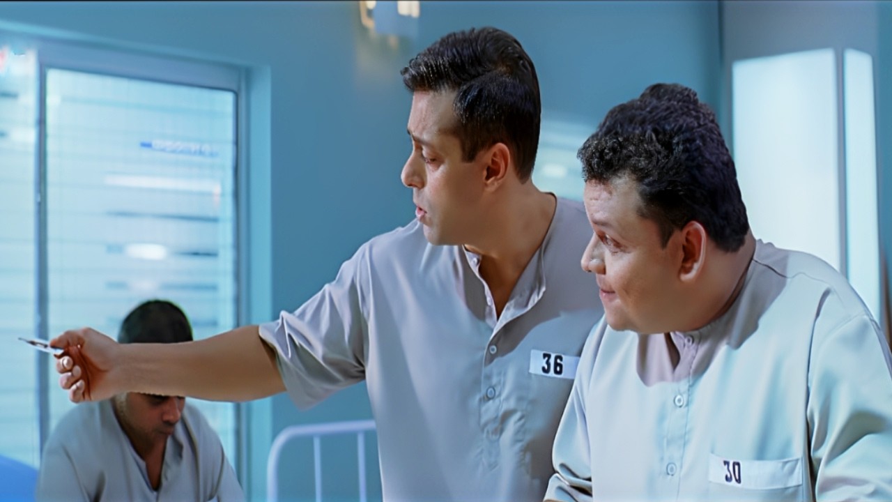 आगरा कहाँ है ? यहाँ से दाएँ मुड़ें, फिर तीन दाएँ मुड़ें पहुँच जाएंगे | Salman Khan Best Comedy Scene