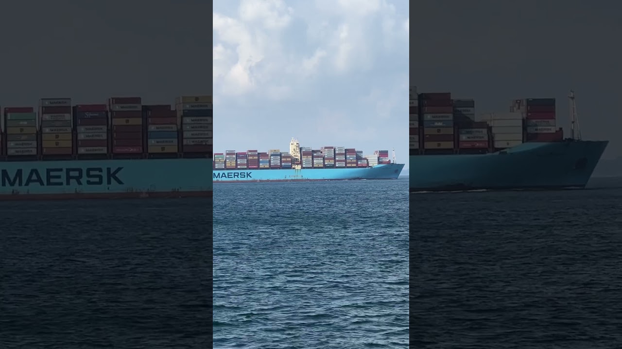 Maersk line container ship 