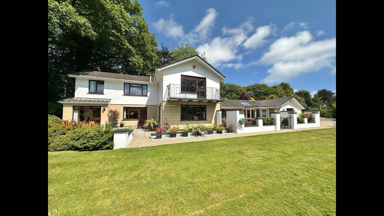 Exceptional family home Between Truro & Falmouth