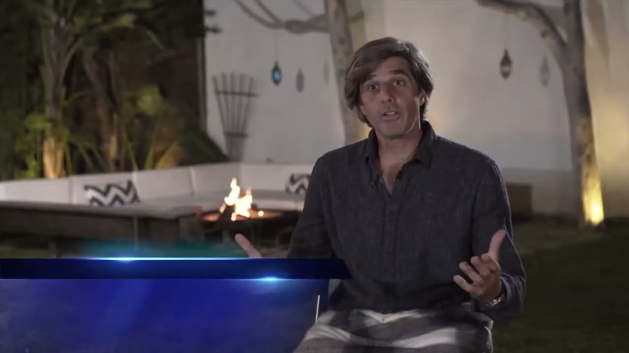 Elite Screens Yard Master 2 Dual Projection Screen Review with Juan Feldman