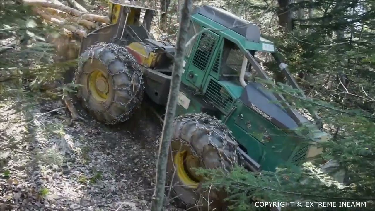 Débardage en haute montagne SKIDDER TIMBERJACK 240 B EXTREME MACHINE