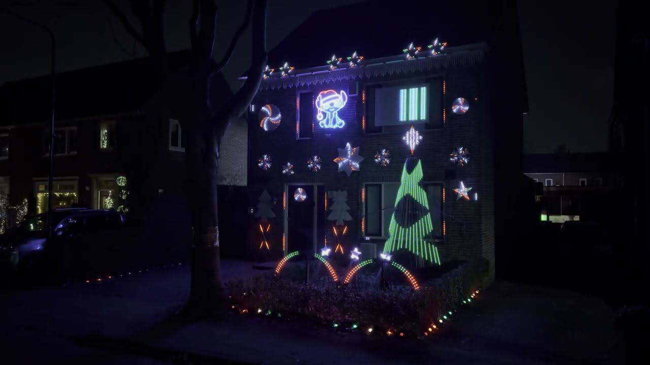 Kerst Lichtshow Gilze 2025 | Beuk de ballen uit de boom (Snollebollekes)
