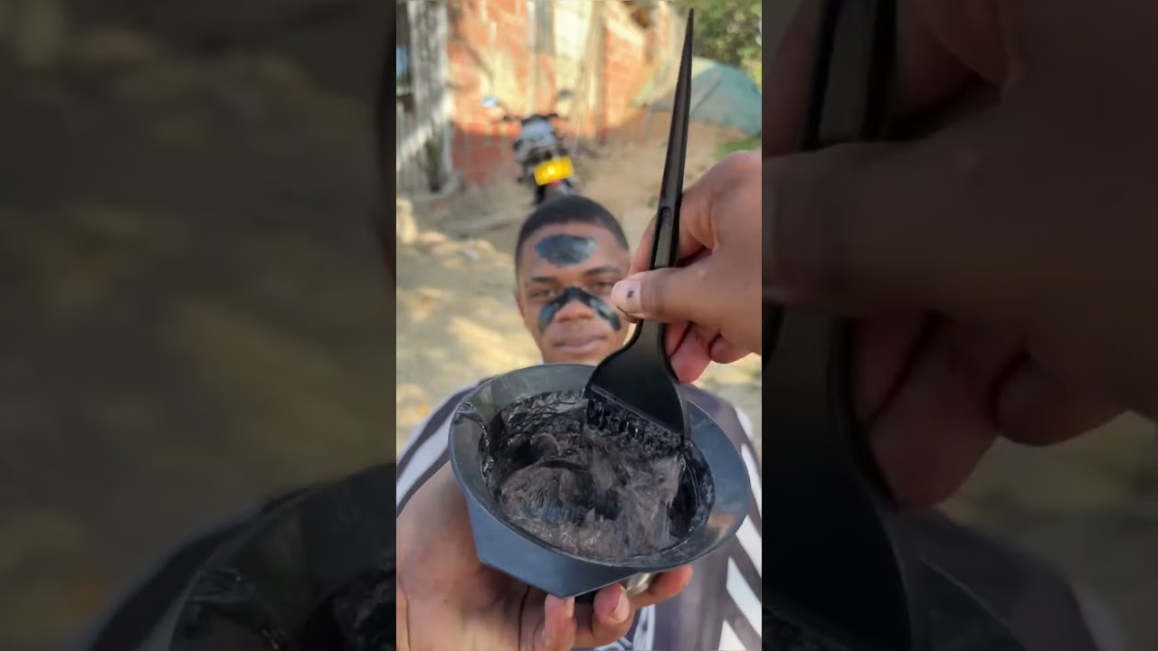 &ldquo;He&rsquo;s Using JUST a Blade?! This Cut Is INSANE! 🔥&rdquo;#Barber #Shorts #HaircutTransformation