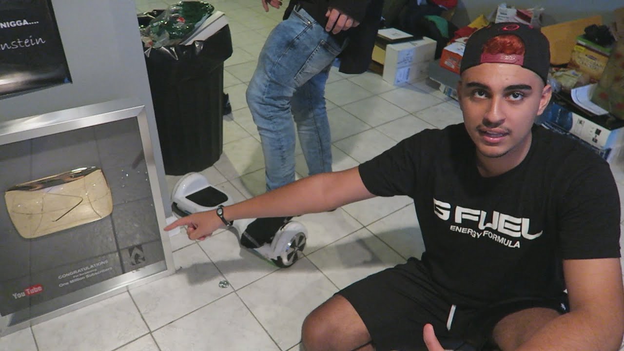 BROKEN YOUTUBE PLAQUE PRANK!