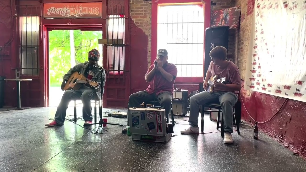 Walk with me Lord - Lucious Spiller - Pete's Grill Clarksdale, Mississippi - Sat. April 13, 2024