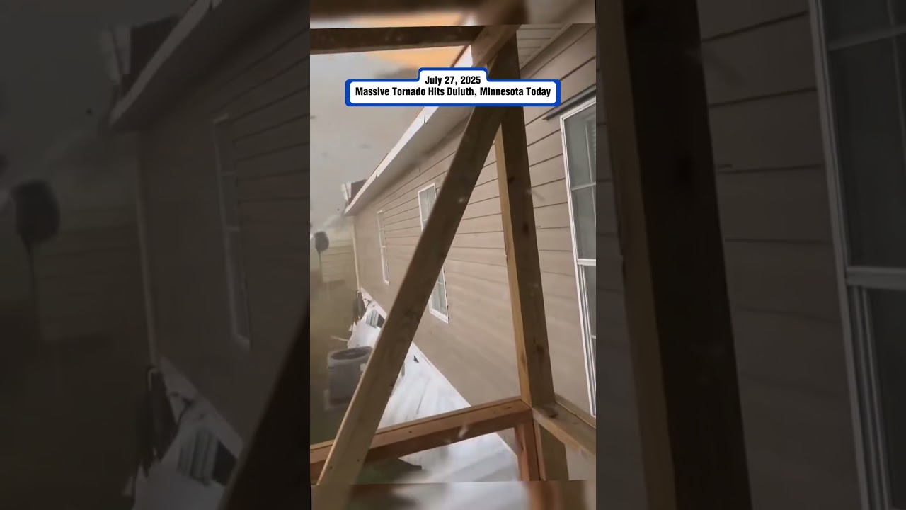 Massive Tornado Hits Duluth, Minnesota Today #tornado #epicweather #weather