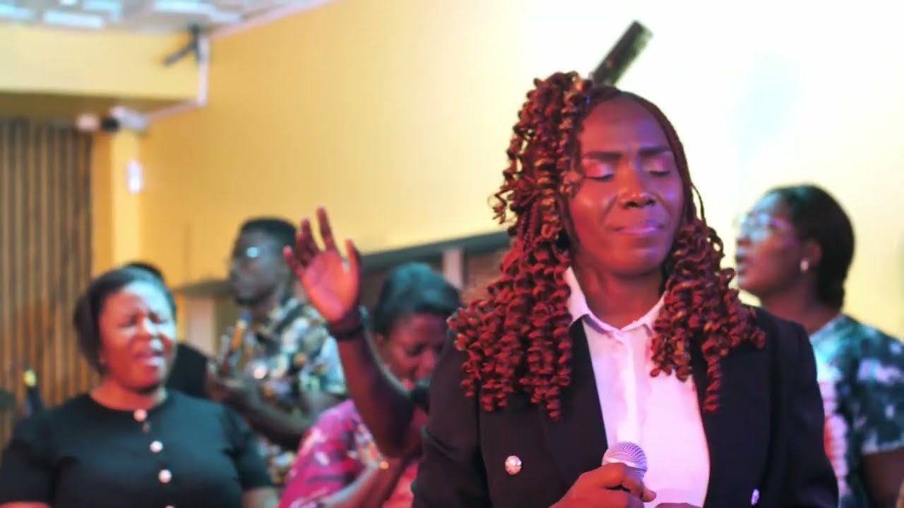 RIEN NE SERA PLUS PAREIL - Stand Up In Worship  - AVEC Elsah Meguy