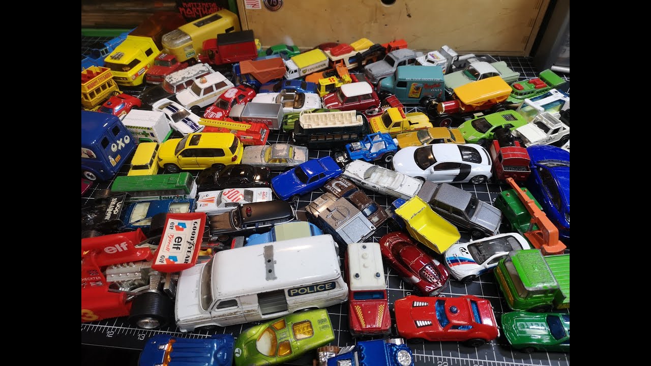 Special Christmas Day Unboxing - Matchbox Garage