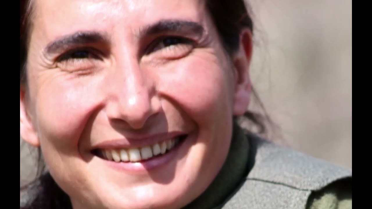 Seni gördüm Delal…