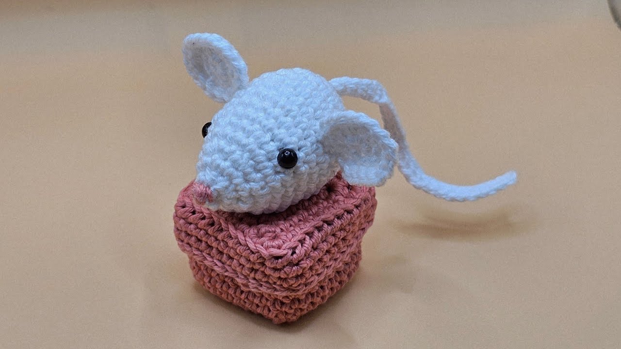 Boîte dents de lait carrée souris crochet tuto
