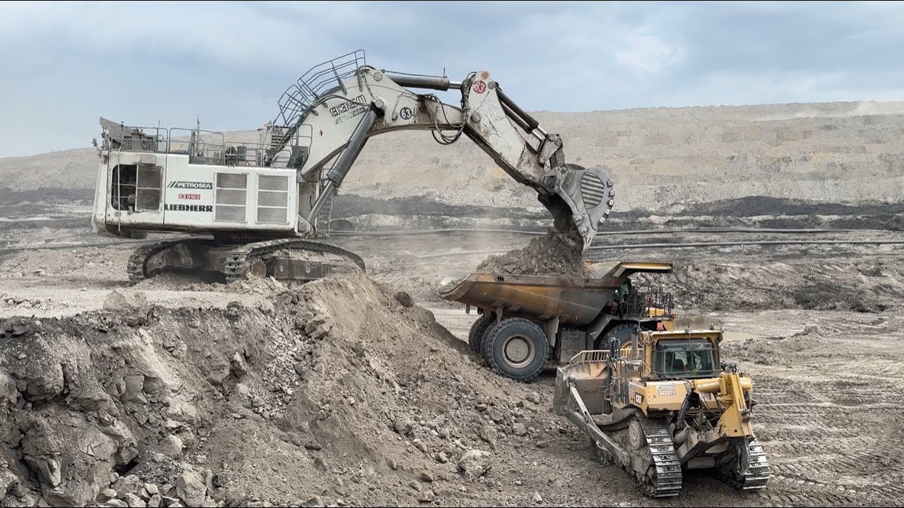 Mining Excavator Big diger Liebherr R 9350
