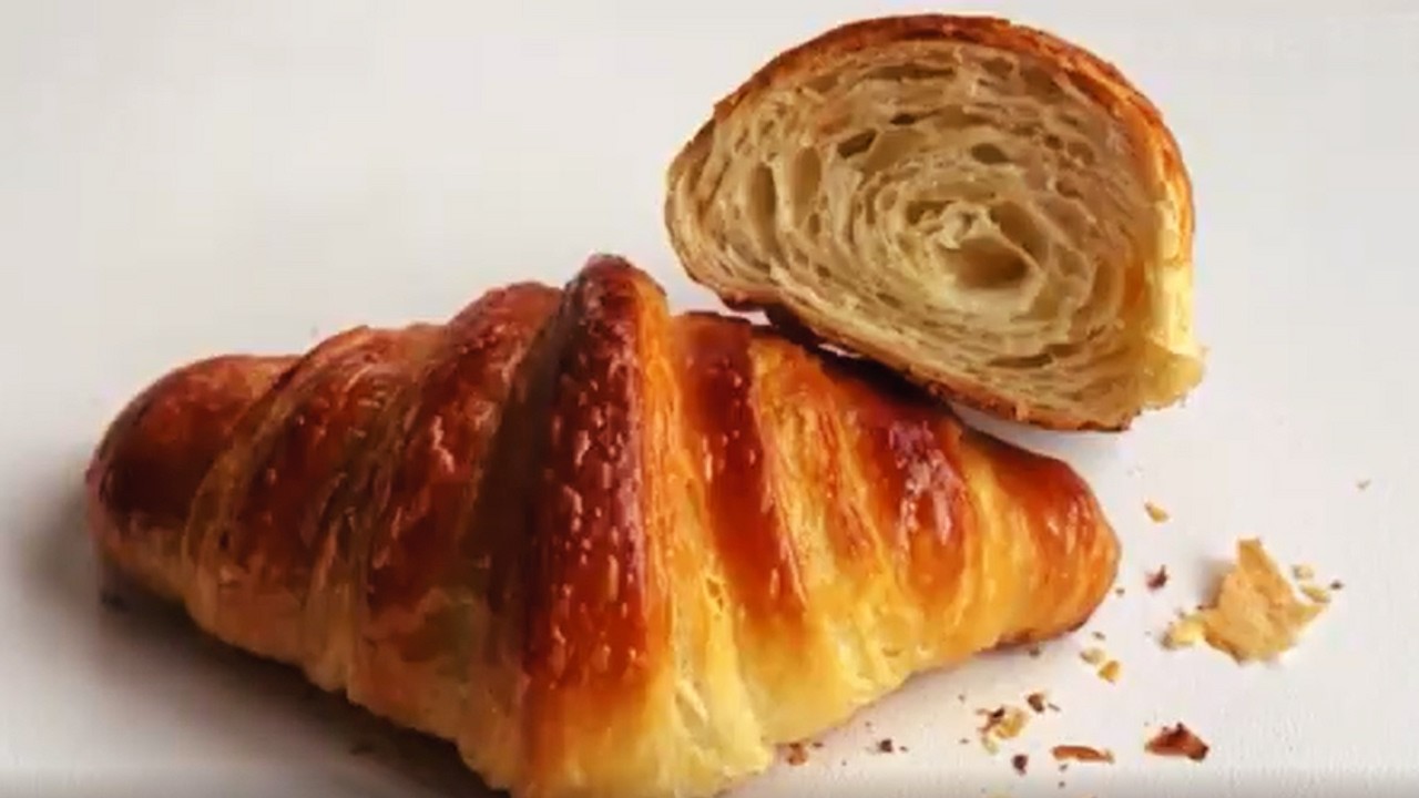 外はサクッ、中はしっとり。毎日食べたいクロワッサン