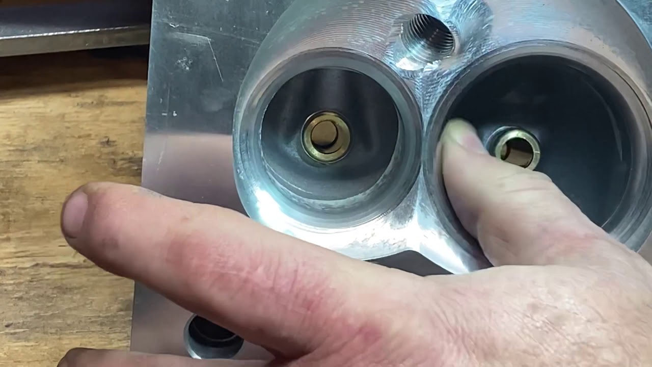 Speedmaster Pontiac V8 aluminum cylinder head review/porting