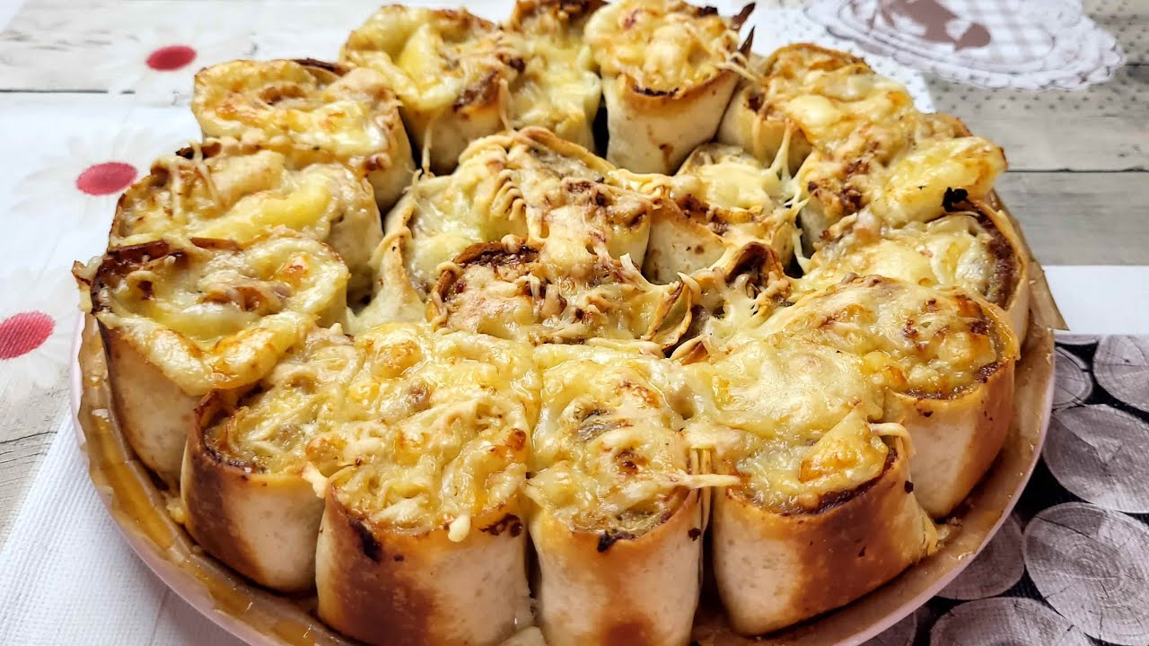 Torteninnovation: Schnelle Fladenbrot-Torte mit Hackfleisch-Füllung! Herzhaft & Köstlich