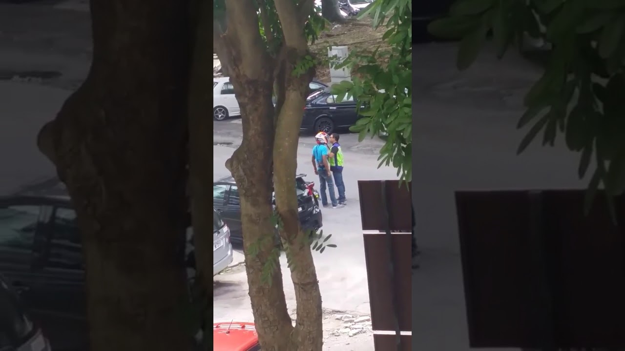 Ingkar arahan PKP dan ingin tumbuk polis, remaja ditahan di Taman Cahaya Ampang #Covid19 #Malaysia