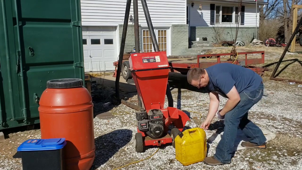 Shredding aluminum cans with a chipper for the foundry