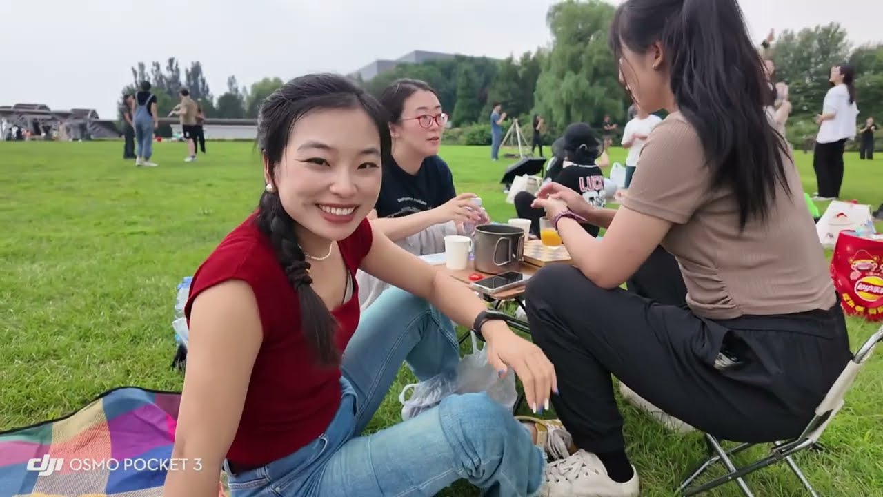 Sunny Picnic Day in the Beijing Olympic Park | Relax, Eat & Enjoy the Outdoors
