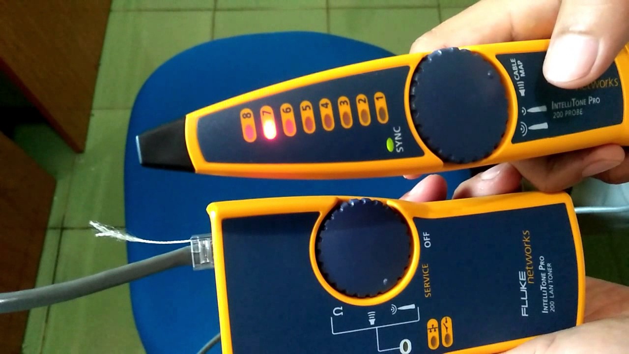 Test Cable using IntelliTone™ Pro 200 LAN Toner and Probe