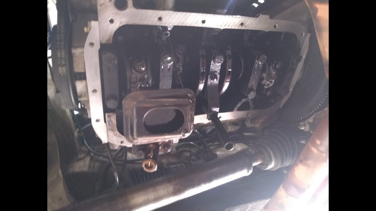 Fiat Uno Mille 1994: Retirando vazamentos de óleo do motor