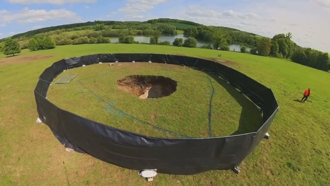 Big Sinkhole Appears Above HS2 Tunnels In Buckinghamshire