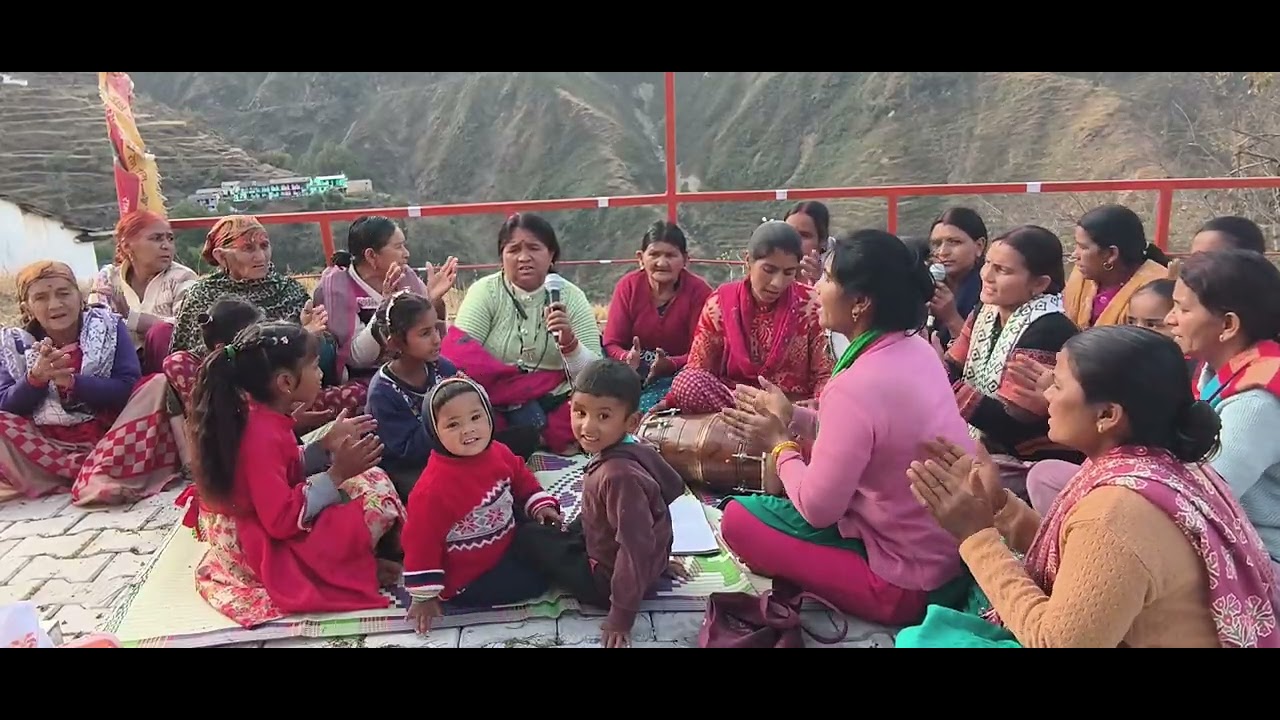 फूल संक्रांद के पर्व  पर सिद्ध बाबा के प्रगण मे#youtubeshorts #phadilifestyle #phadivibes 