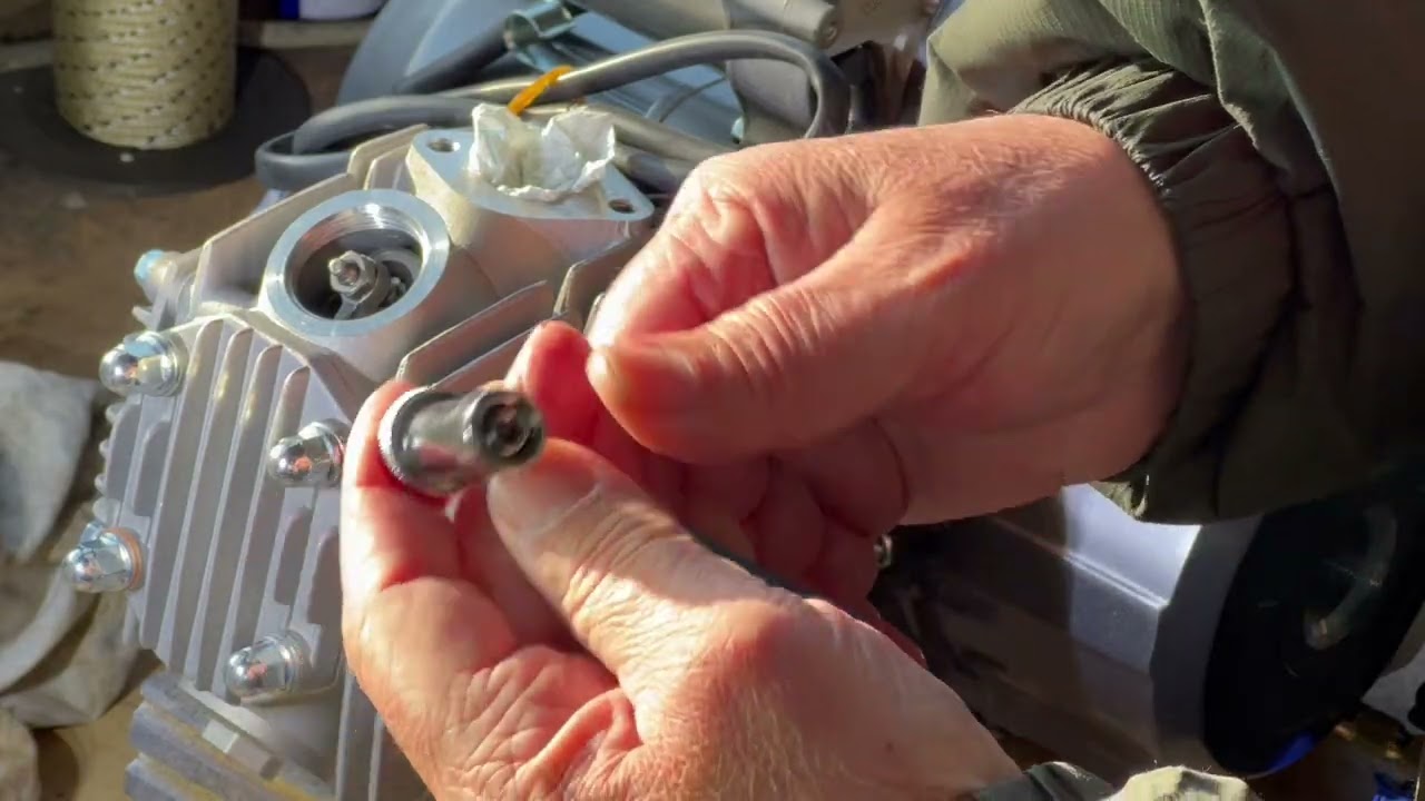 Honda C90 Lifan 110 engine swap part 2 check the valve clearance!