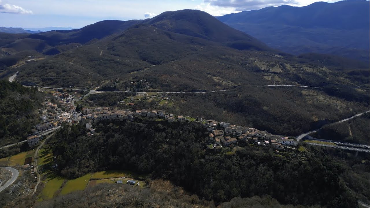 Pietrasecca dal DJI MINI 3 PRO in 4K
