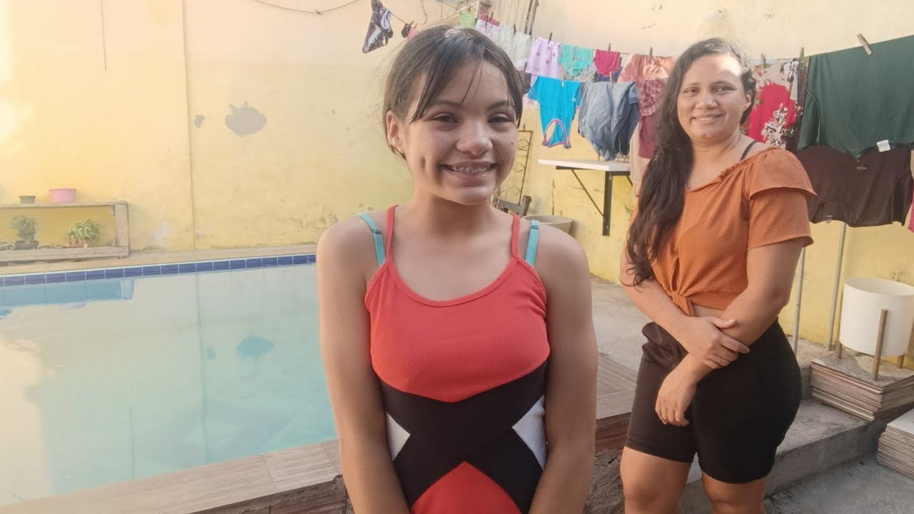 HOJE FOI DIA DE ESTENDER ROUPA