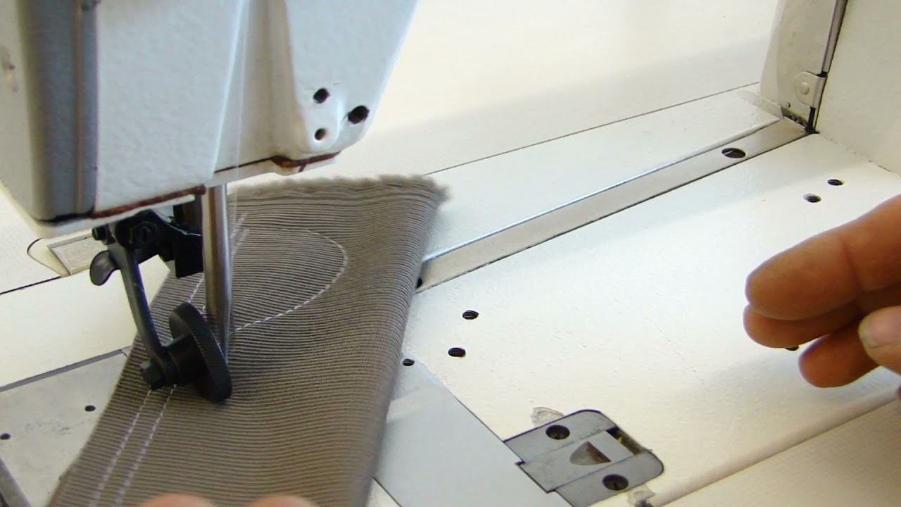 Pfaff 5483 1-Nadel Kettenstichmaschine mit Fadenabschneider