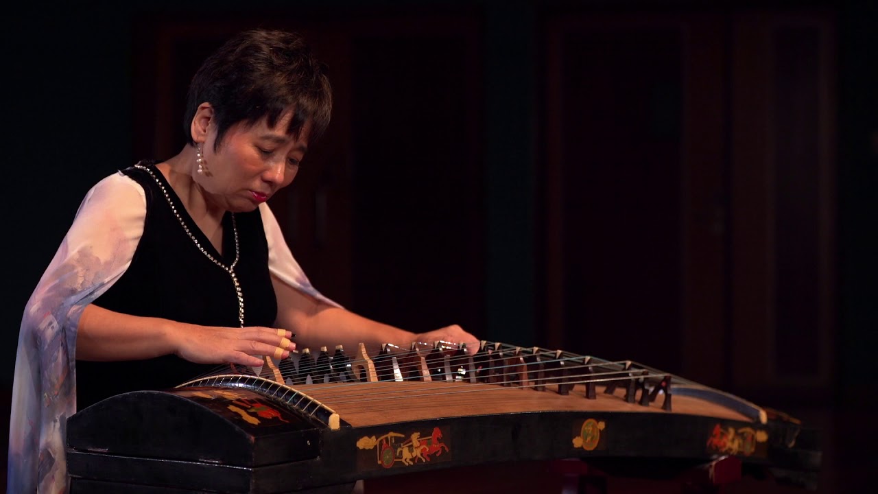 鲁筝古曲《汉宫秋月》Autumn Moon over the Han Palace - 尹群演奏 Performed by Yin Qun