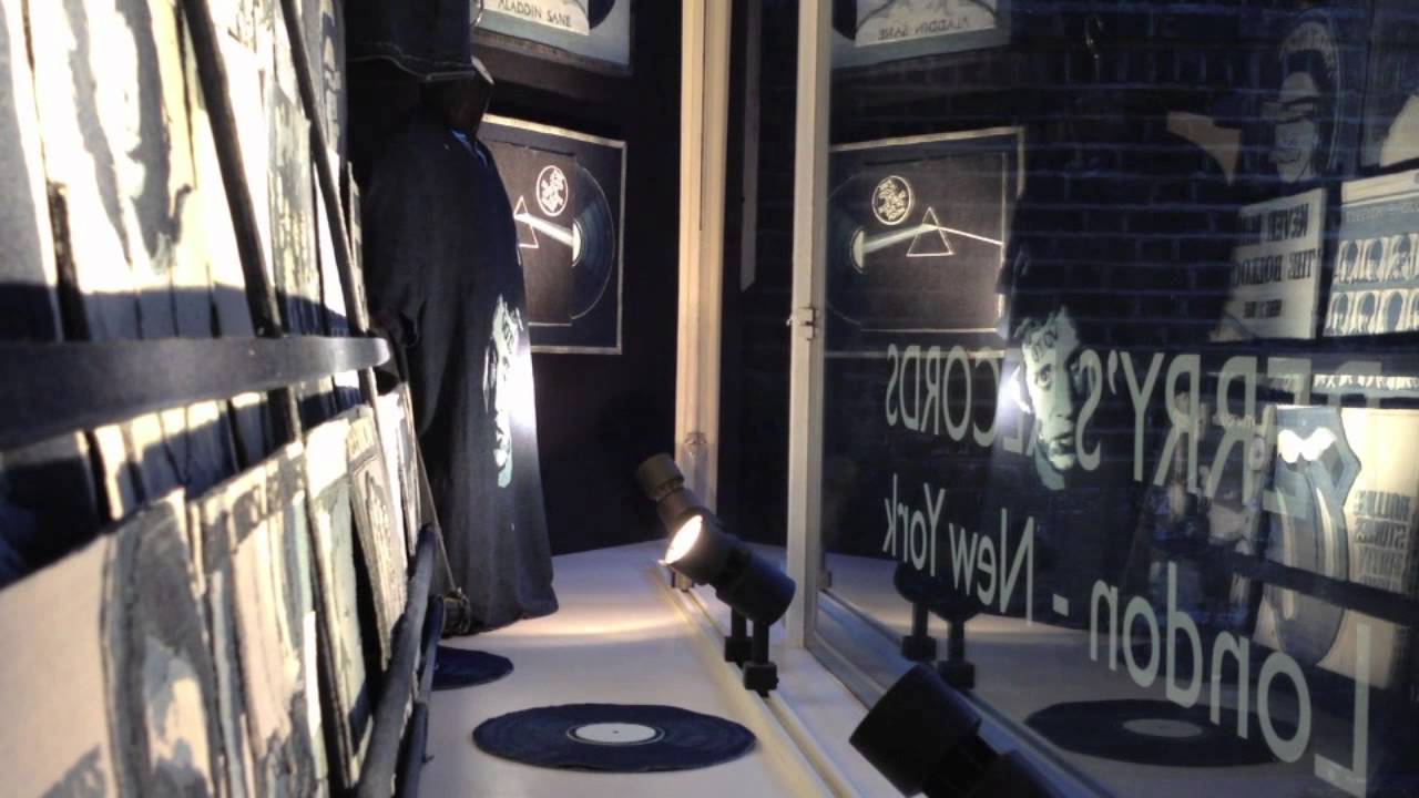 Denim Art | BBC London Robert Elms Show with Ian Berry/Denimu