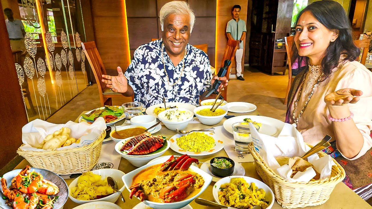 MASSIVE CRABS AND JUMBO PRAWNS 🦐🦀 Exploring Kerala’s Best Food & Warm Hospitality! Raining Smiles E8