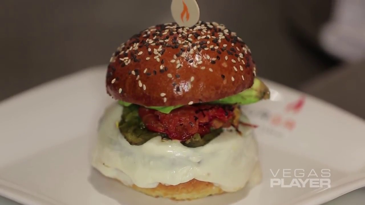 Gordon Ramsay Burgr with HeadlineLasVegas.com
