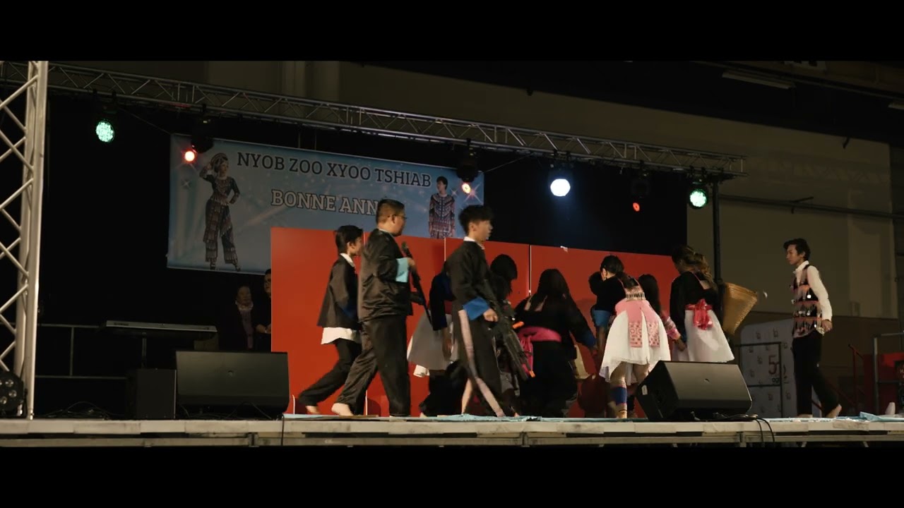 Spectacle Hmong Amicale Nouvel An à Villefranche - Nkawv Zaj Dab Neeg Sukie and Naly 26-10-2024